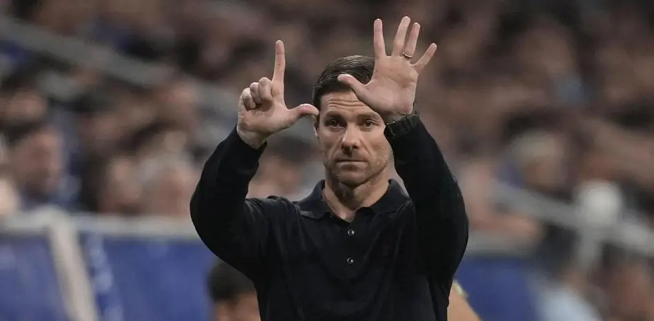 بعض لاعبين ريال مدريد يتعمدون الأداء السيئ لإجبار تشابي ألونسو على ترك منصبه