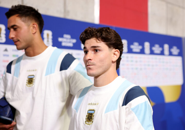 Striker Announces Desire to Transfer After World Cup Match: Where Does Julián Álvarez Stand for His Future?